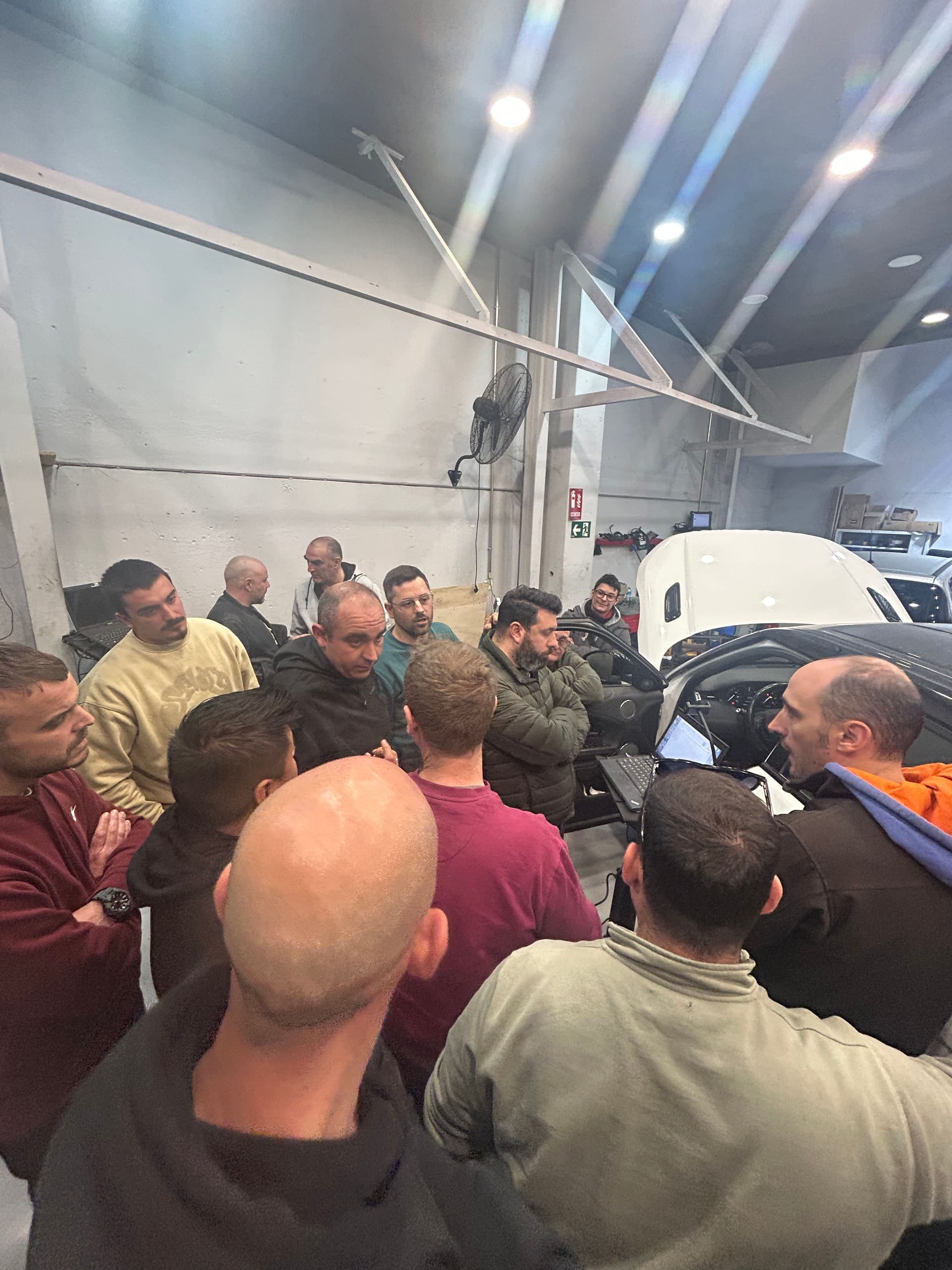 Mercedes-Benz ECU coding workshop — Diatronik Automotive Class
